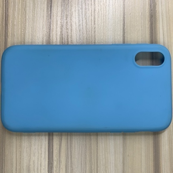 Blue Silicone Phone Case For iPhone XR - 6”x 4”x 0.5” - Picture 1 of 4